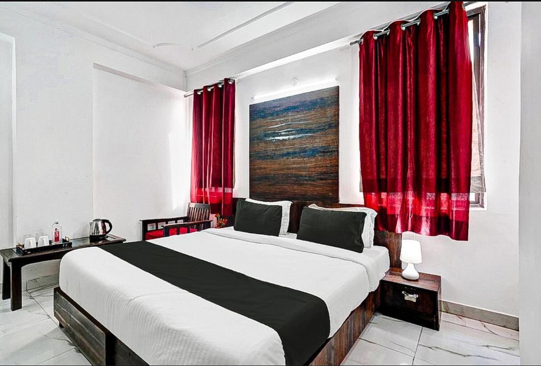 Hotel Sky Heights Divisione di Divisione di Jaipur Esterno foto