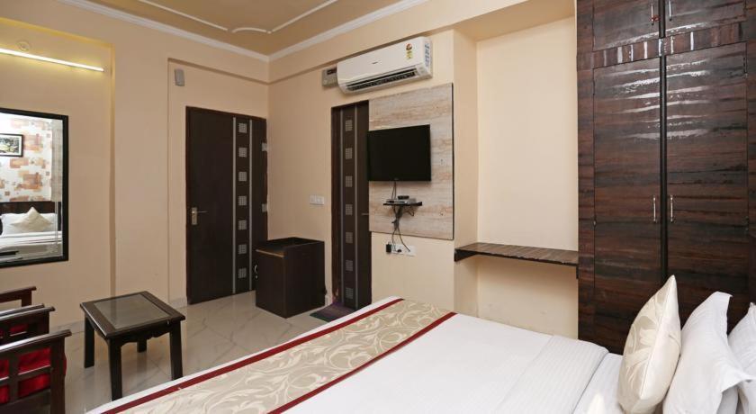 Hotel Sky Heights Divisione di Divisione di Jaipur Esterno foto